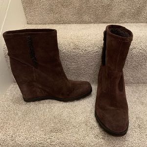 EUC Brown Ugg Wedge Booties